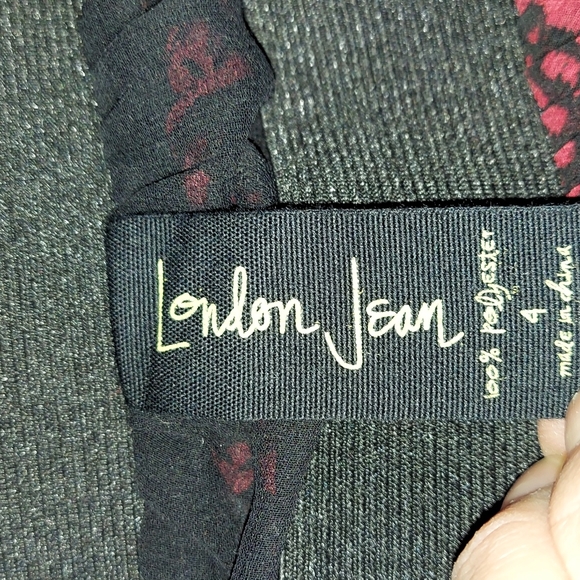 Pleated skirt - Picture 4 of 5